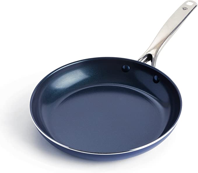 blue diamond frying pan diplay picture