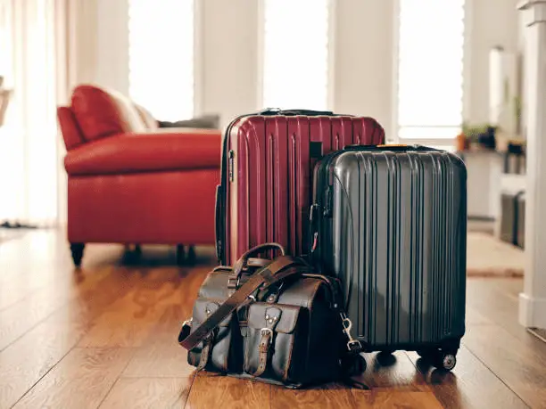 Difference suitcases to choose from when still choosing the best way to pack for travel